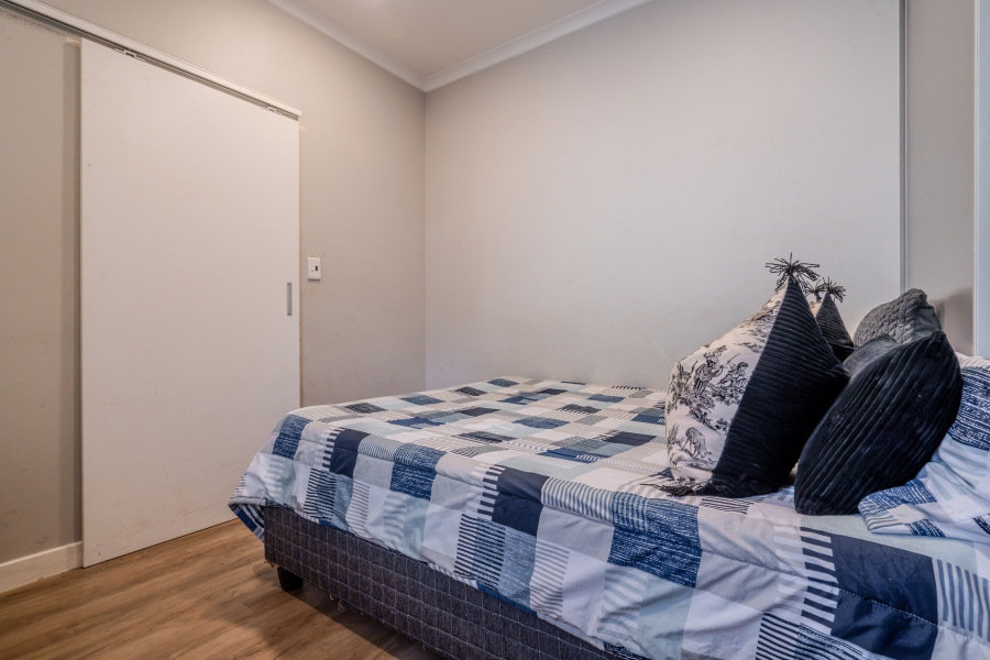 2 Bedroom Property for Sale in Gardens Western Cape